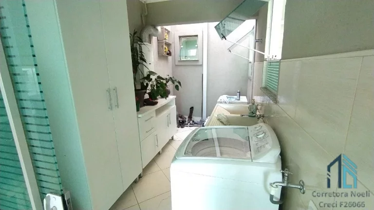 Imagem Prédio Comercial/Residencial a venda com salas comerciais e 04 quartos c/suíte no Campo Comprido em Curitiba PR