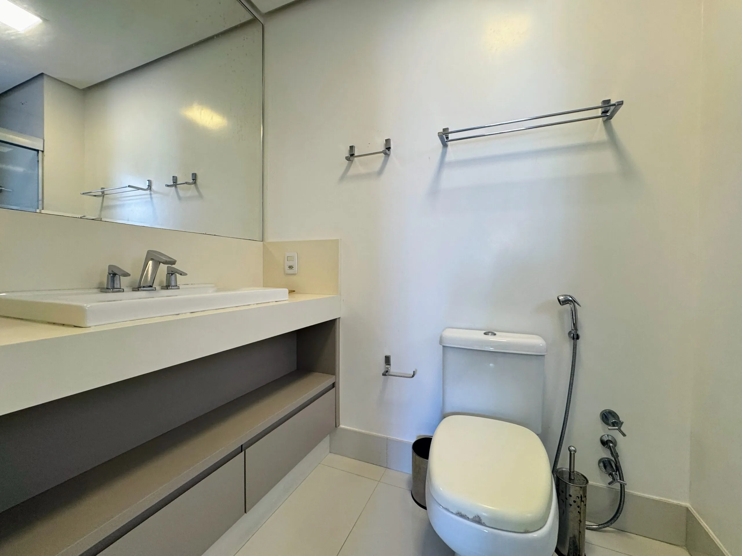 Imagem Apartamento à venda com 128m2 por R$ 3.300.000,00