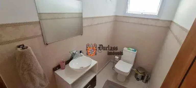 Imagem Sobrado com 4 dormitórios à venda, 417 m² por R$ 1.600.000,00 - Salsalito - Mairiporã/SP