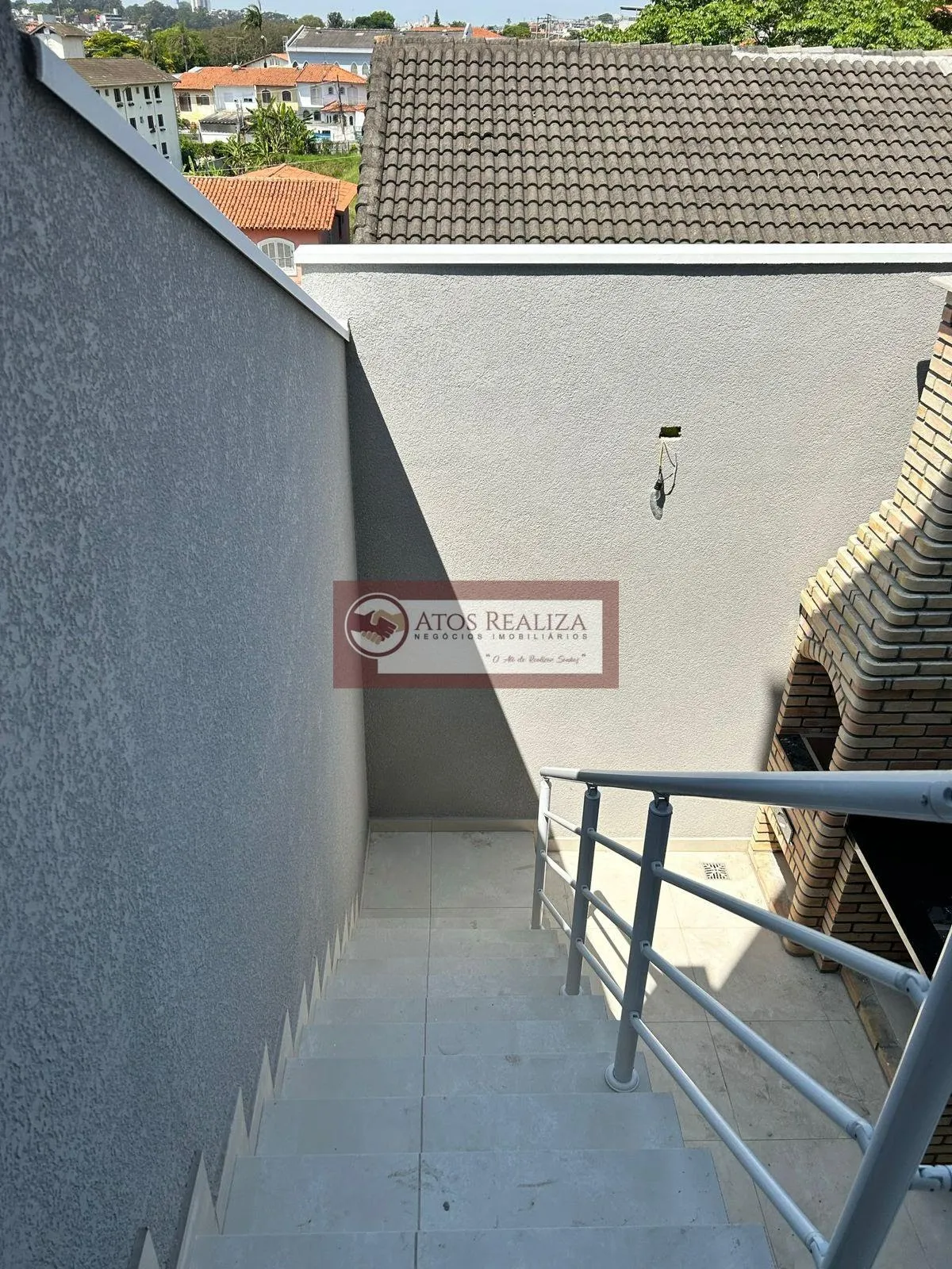 Imagem Venda Sobrado em Campo Grande - 3 Dormitórios e 141m²
