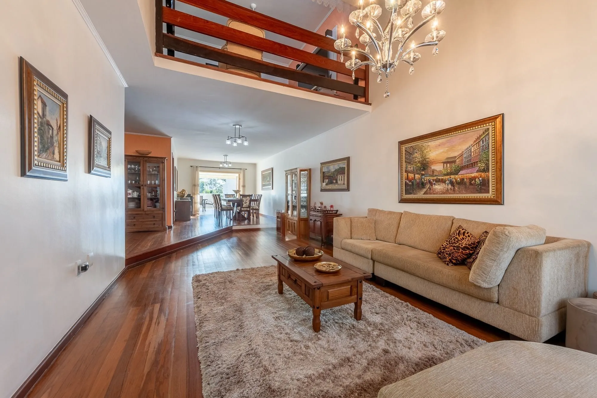 Imagem Casa 4 Dormitórios, Suíte Master, Piscina e espaço Gourmet no Jardim Planalto