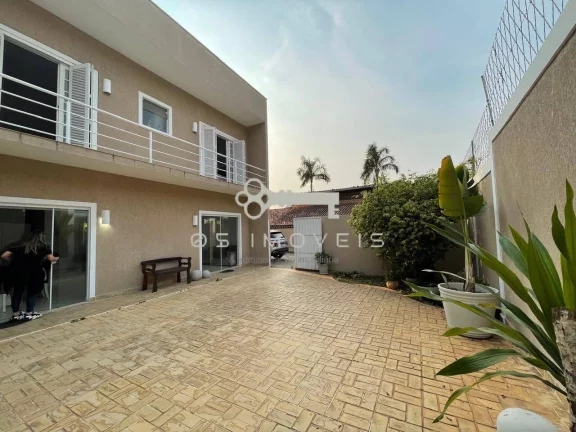 Imagem Casa à venda com 3 dormitórios e 2 suítes na Granja Viana – mais Galpão !
