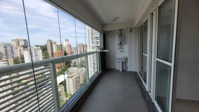 Imagem Apartamento à venda na Vila Andrade, São Paulo-SP: 1 quarto, 1 sala, 1 banheiro e vaga de garagem. Venha conferir!