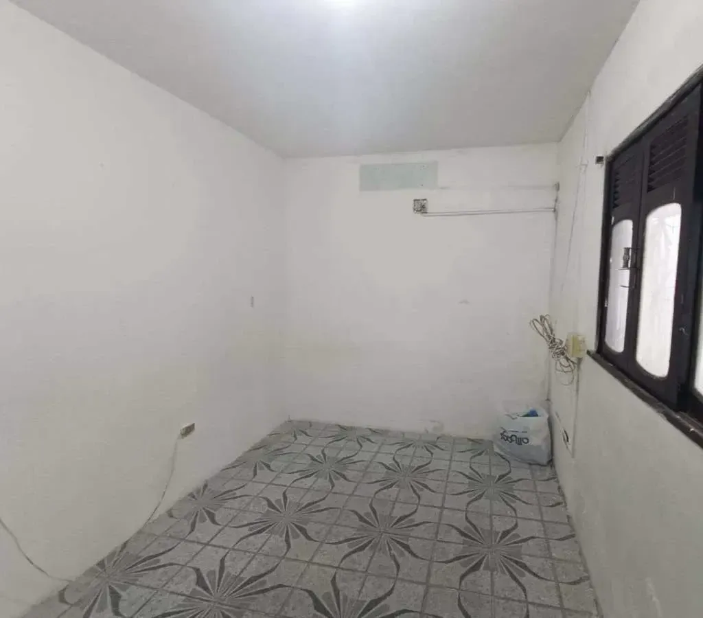 Imagem Casa com 2 Quartos para Alugar, 190 m² em Rosarinho - Recife