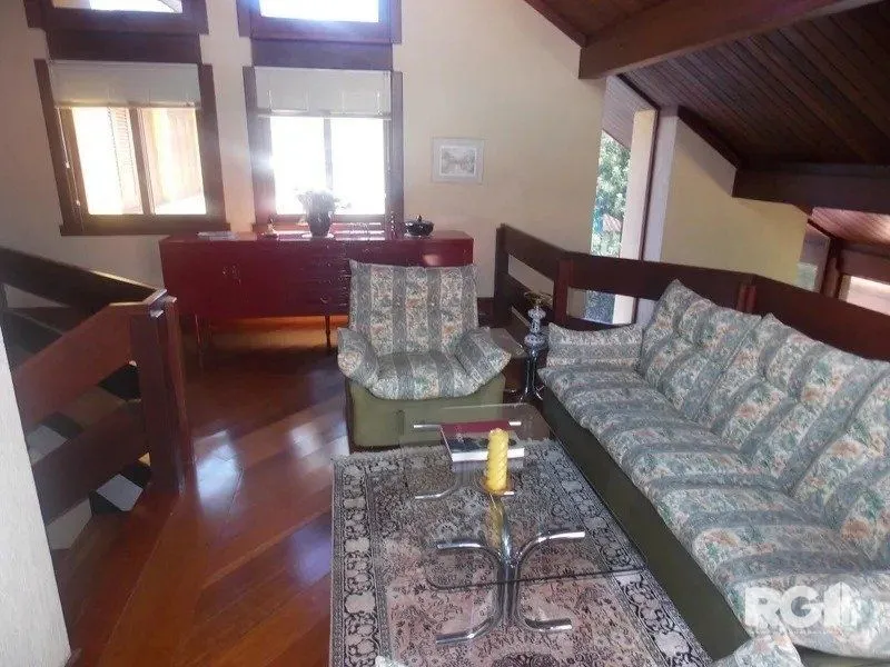 Imagem CASA EM CONDOMÍNIO DE ALTO PADRÃO