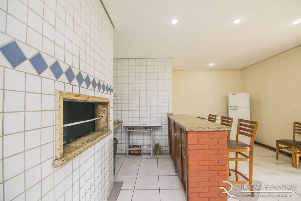 Imagem Apartamento 2 dorms à venda Rua Professor Guerreiro Lima, Partenon - Porto Alegre
