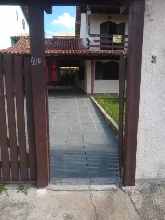 Imagem TRÊS CASAS À VENDA, NA PRAIA DO PERÓ EM CABO FRIO - RJ
