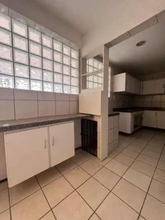 Imagem Casa em Condomínio para Venda em Teresina, Planalto Ininga, 4 dormitórios, 4 suítes, 4 banheiros, 4 vagas