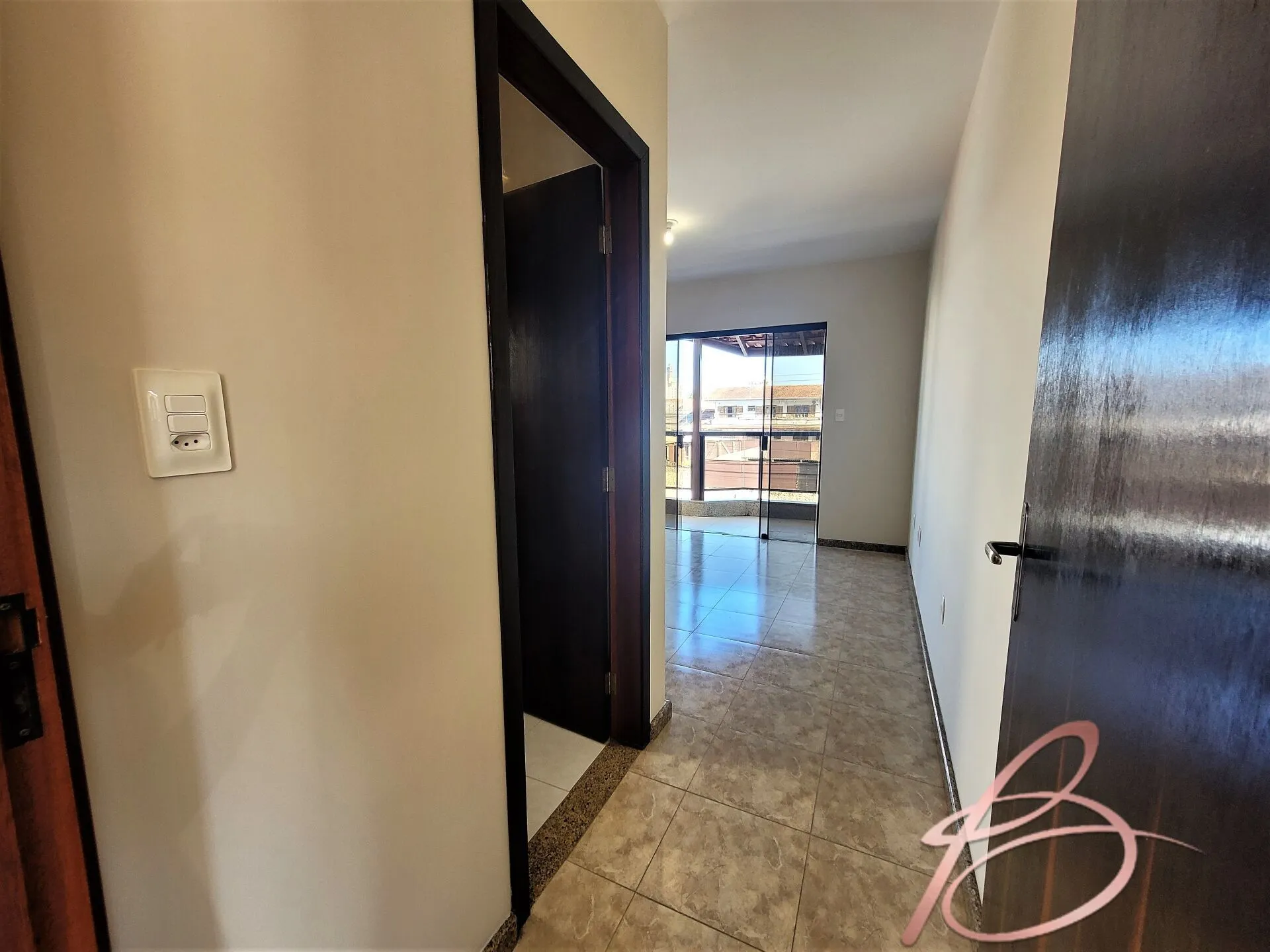Imagem Excelente casa no centro de Balneário Camboriu