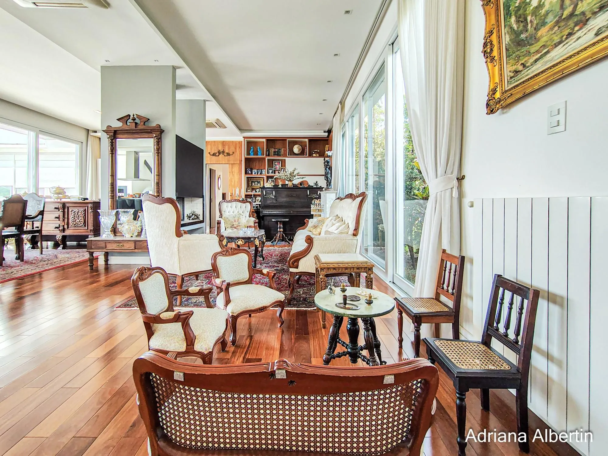 Imagem Casa com 660m² no Alphaville Porto Alegre para quem quer espaço, vista e personalidade - sem cair no padrão genérico