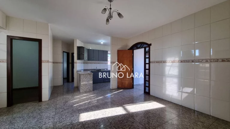 Imagem Casa disponível para locação no Centro - Igarapé/MG.