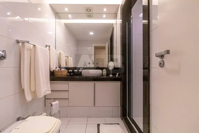 Imagem Apartamento 3 Quartos à venda em Copacabana, Miguel Lemos, 156m2 e 2vagas.