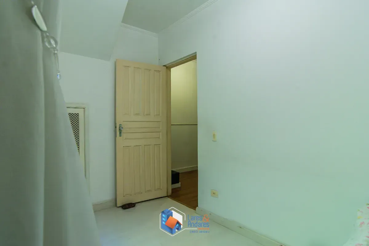 Imagem Casa de vila para venda em Vila Madalena com 3 quartos, sendo 1 suíte, 200m²