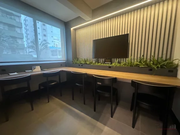 Imagem Ótimo apartamento, arejado e em andar alto, com vista livre, apartamento com 43m² de área privati...