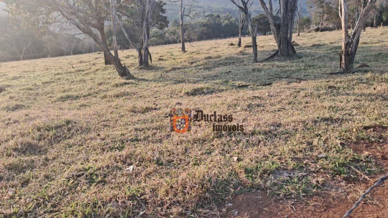 Imagem Sítio com 4 suítes à venda, 57000 m² por R$ 1.590.000 - Estiva do Agudos - Bragança Paulista/SP