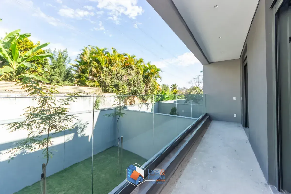 Imagem Casa no condomínio Casa Jardim Kansas para venda com 3 quartos, sendo 3 suítes, 534m²