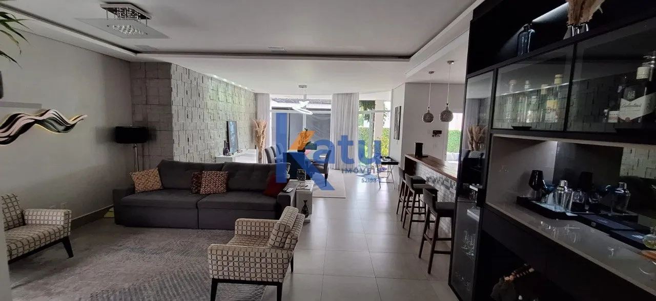 Imagem Esta casa exclusiva no Condomínio Ibi Aram (Itupeva - SP) possui 419,31 m² de terreno e 328,53 m²...