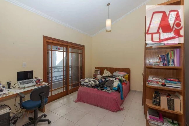 Imagem No Partenon, casa de 740m,² 4 suites. piscina