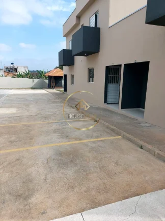 Imagem Casa Sobrado 2 dormitórios com quintal, 1 vaga, Sjc.