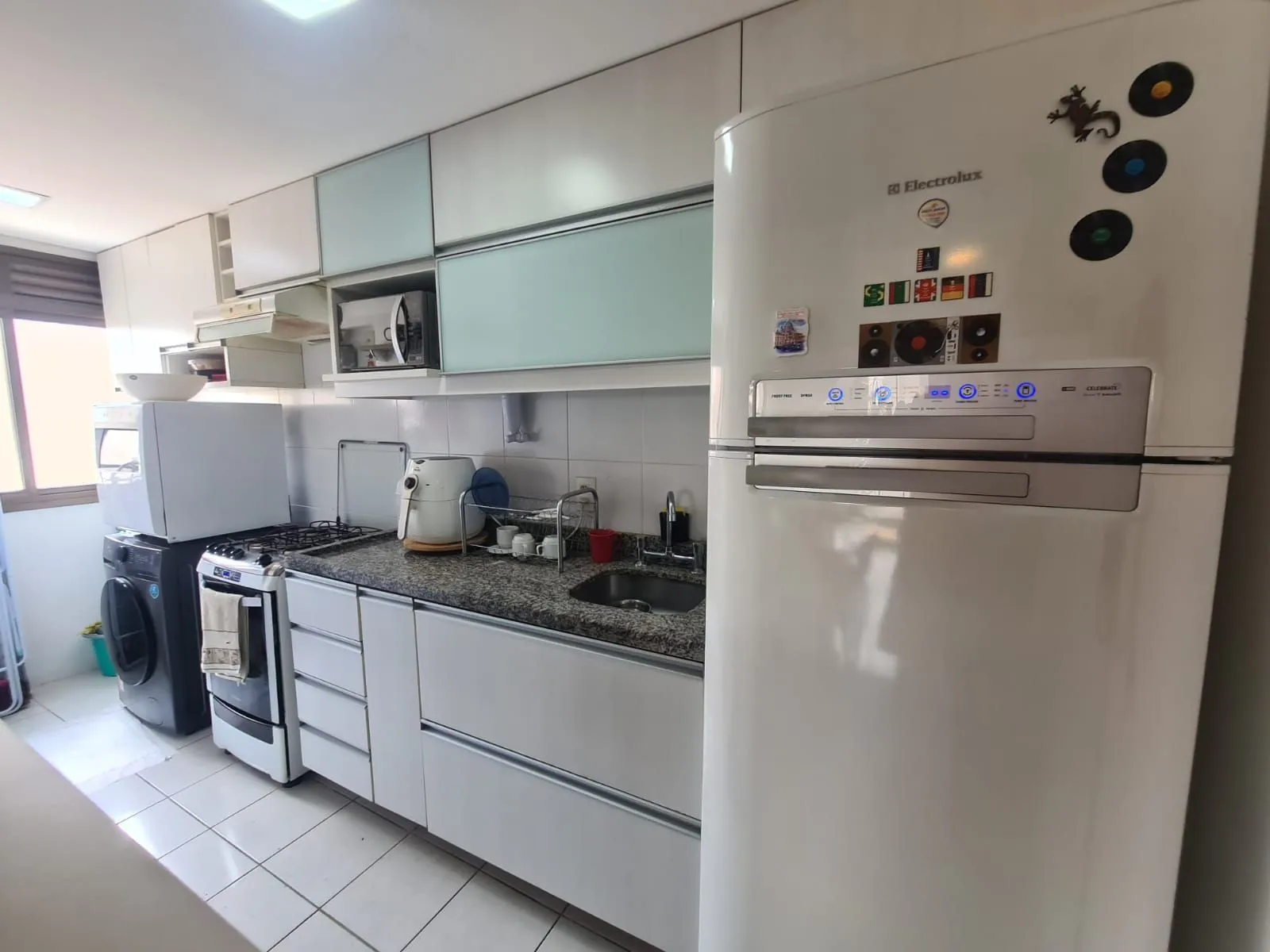 Imagem Vende-se apartamento com 3 quartos (1 suíte), 71 m² privativos e 2 vagas - Partenon