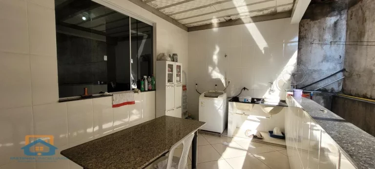 Imagem Casa de 3 quartos e 3 vagas de garagem no Ideal