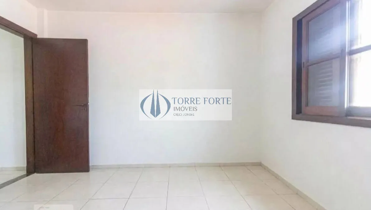 Imagem Casa espaçosa 400 m² 5 dormitórios 2 suítes 4 banheiros 4 vagas de garagem