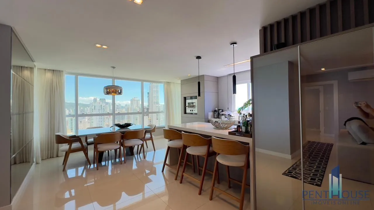 Imagem Apartamento Zona Central para Venda em Balneário Camboriú, CENTRO, 3 dormitórios, 3 suítes, 5 banheiros, 2 vagas