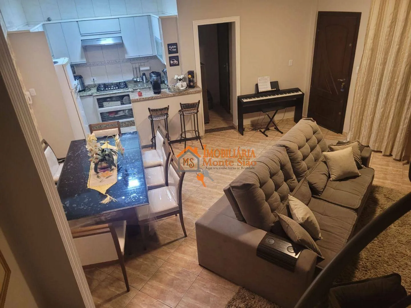 Imagem Sobrado com 2 dormitórios à venda, 184 m² por R$ 499.000,00 - Jardim Flor da Montanha - Guarulhos/SP