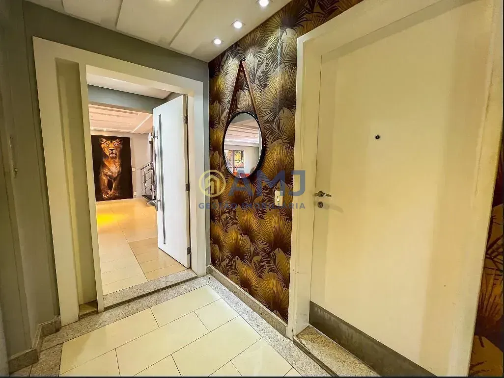 Imagem Apartamento Duplex à venda no Setor Central - Carmelita