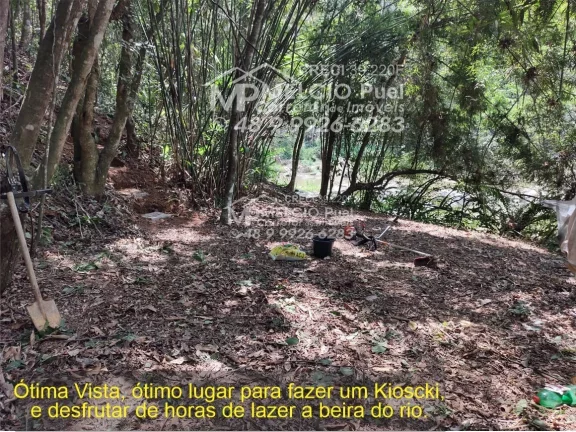Imagem Sítio a VENDA, com casa a beira de riacho, em Nova Trento Distância da cidade de 13Km, de fácil acesso. De área com 5.000m² com escritura,