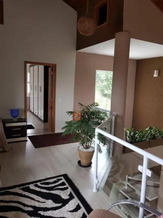 Imagem Sobrado com 2 dormitórios à venda, 340 m² por R$ 1.200.000,00 - Estancia da Serra - Mairiporã/SP