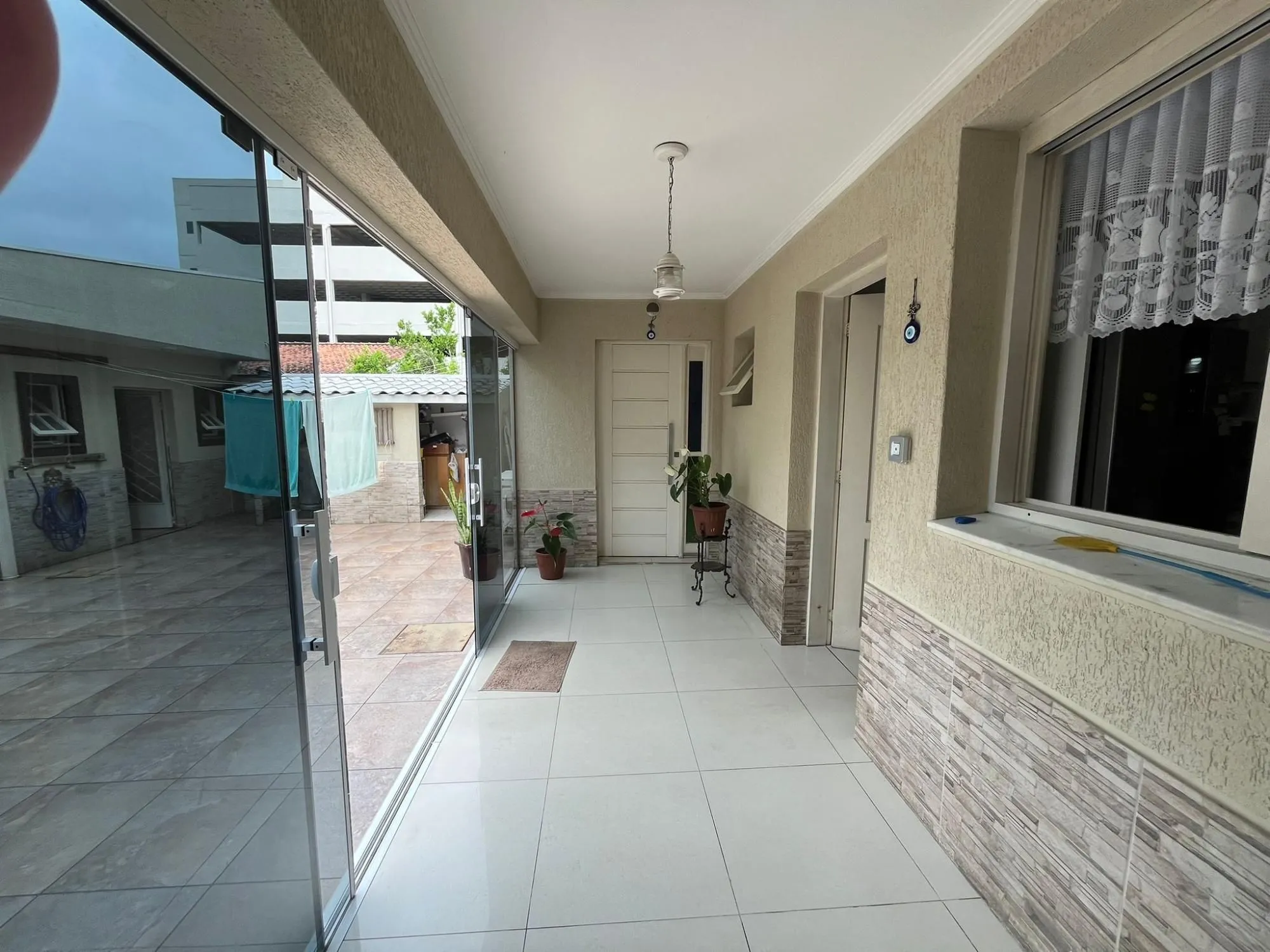 Imagem Duas casas no mesmo terreno - conforto, espaço e excelente localização!