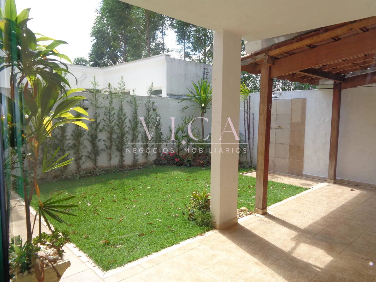 Imagem Casa com 3 dormitórios, 160m² a venda por R$ 2.100.001 - Tamboré Alphaville