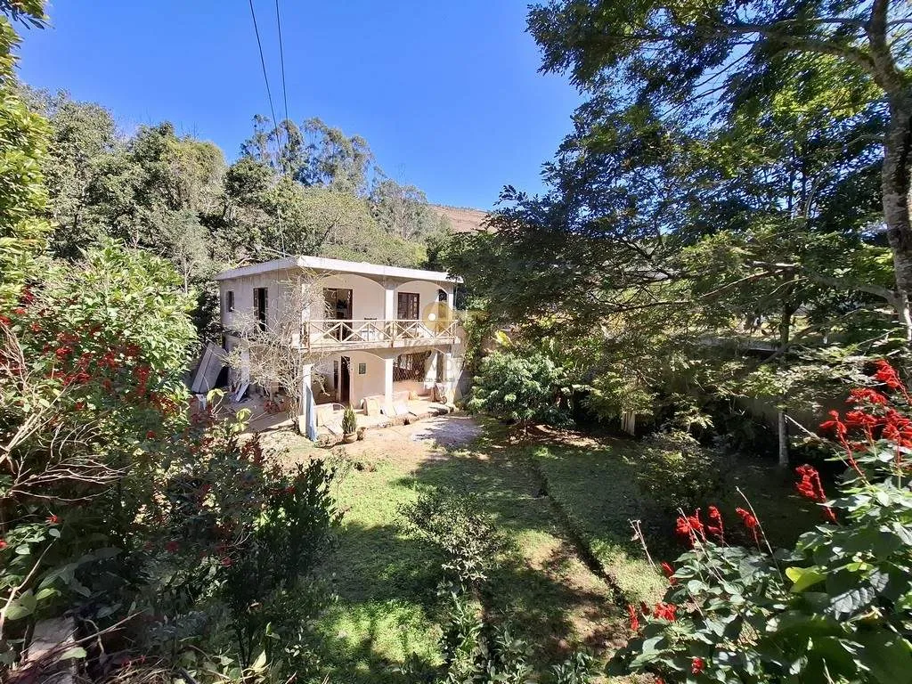 Foto do imóvel Casa para Venda em Teresópolis / RJ em Rua Soares Teixeira