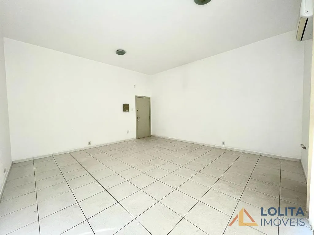 Imagem Sala Comercial de 33 m² à Venda no Centro de Florianópolis/SC: