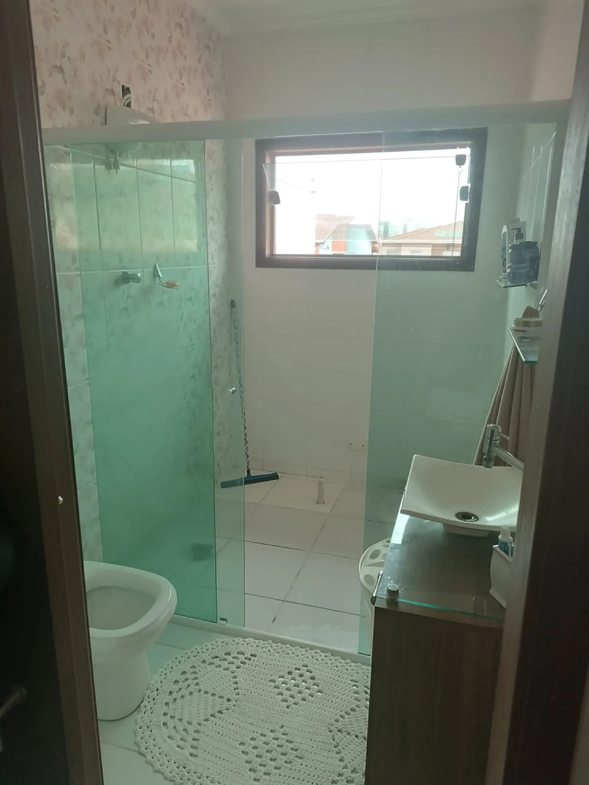 Imagem Sobrado de 3 Dormitórios à Venda no Jardim Karolyne, Votorantim - 280 m²