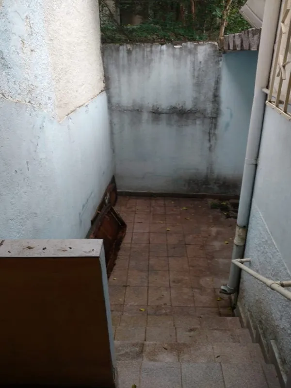 Imagem Sobrado à venda em São Caetano do Sul-SP, bairro Cerâmica: 2 quartos, 1 banheiro, 1 vaga e 160m². Aproveite!