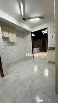 Imagem Sobrado à venda, 165 m² por R$ 660.000,00 - Parque Anhangüera - Goiânia/GO