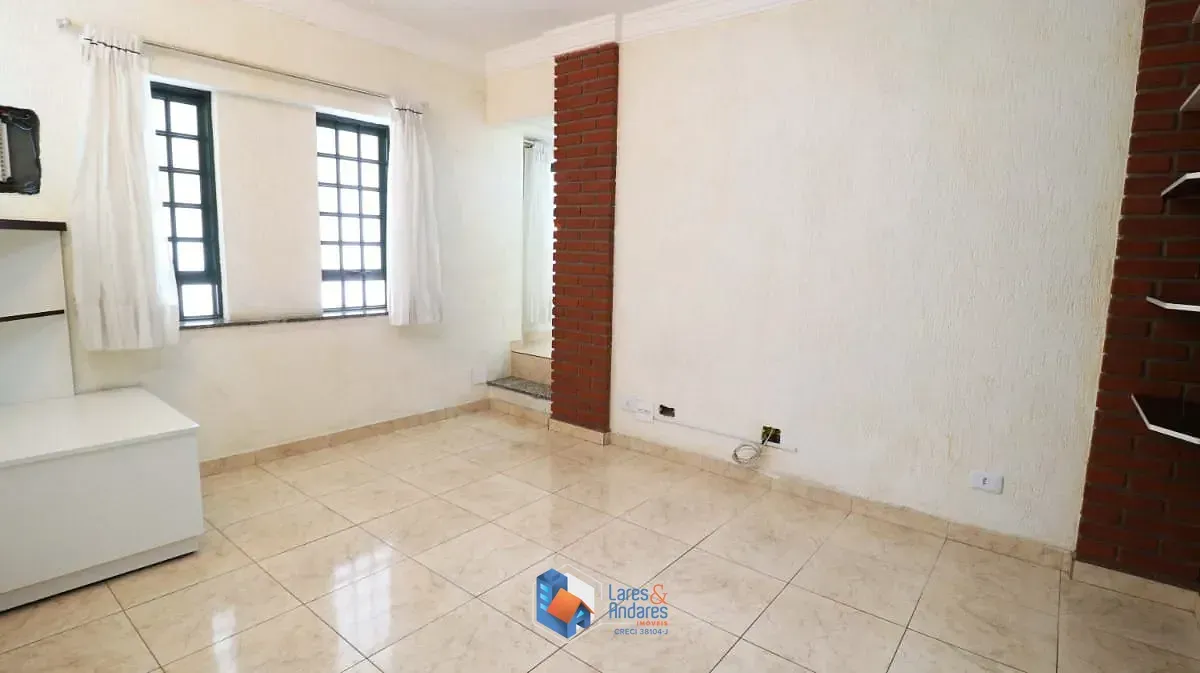 Imagem Casa para venda em Bortolândia com 4 quartos, sendo 1 suíte, 188m²