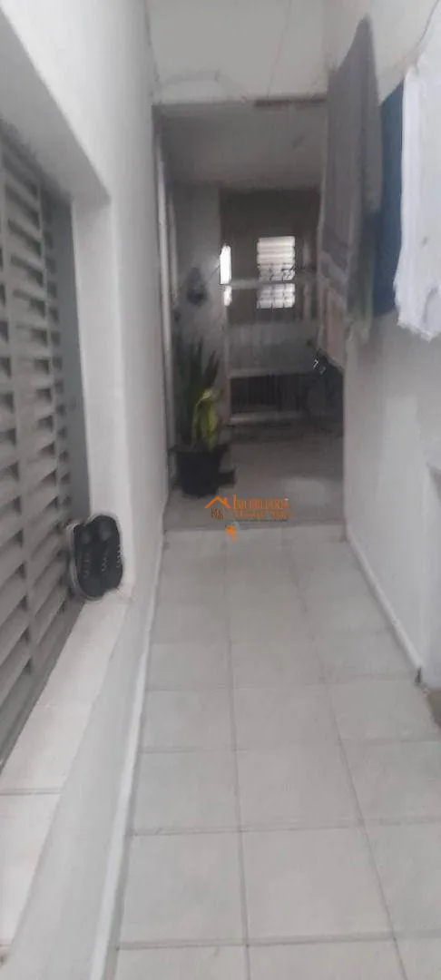 Imagem Casa com 2 dormitórios à venda, 190 m² por R$ 620.000,00 - Vila Maricy - Guarulhos/SP