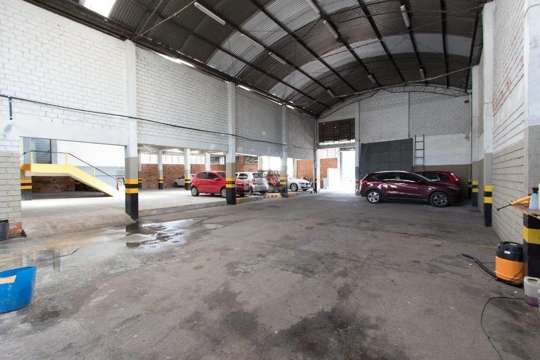 Imagem Pavilhão para Venda - 1257.35m², 0 dormitórios, 6 vagas - Floresta