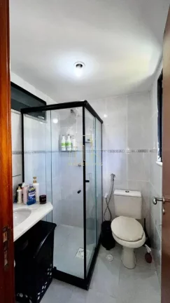 Imagem Excelente apartamento com três quartos e armários planejados a venda no imbui