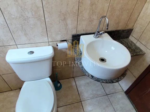 Imagem Se você procura conforto, beleza e praticidade em um só lugar, essa é a sua chance! Apresentamos uma belíssima casa no coração do Vila Paiva, perfeita para quem quer viver com qualidade, estilo e segurança!