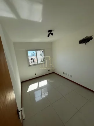 Imagem Apartamento vista mar com três quartos suíte armários planejados a venda em Piatã