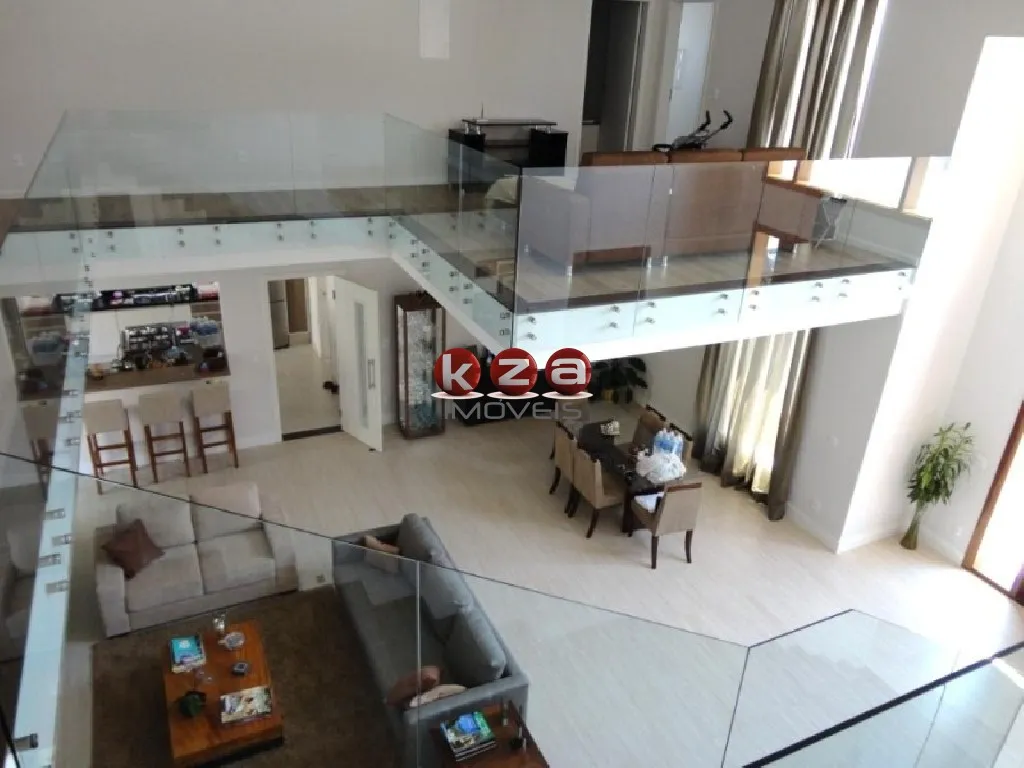 Imagem Casa de luxo em condomínio exclusivo: 3 suítes, 3 salas, 6 banheiros, 2 vagas na cidade de Valinhos-SP no Condomínio Portal do Lago.