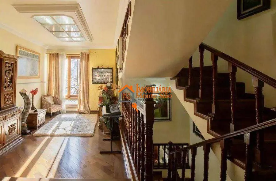Imagem Sobrado com 3 dormitórios, 425 m² - venda por R$ 2.000.000,00 ou aluguel por R$ 11.500,00/mês - Jardim Maia - Guarulhos/SP