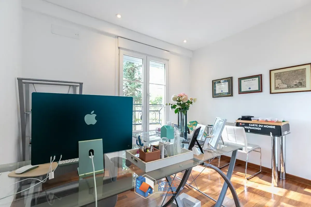 Imagem Casa em condomínio para venda em Jardim Petrópolis com 4 quartos, sendo 4 suítes, 533.45m²