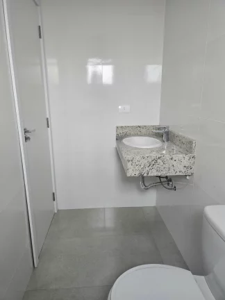 Imagem Sobrado Triplex a venda com 3 quartos no Abranches