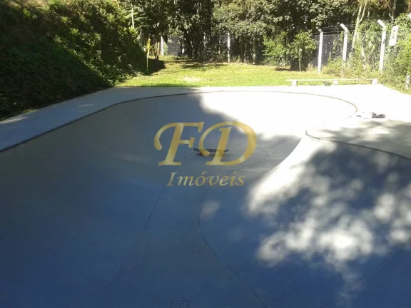 Imagem Chácara em Condomínio Fechado.