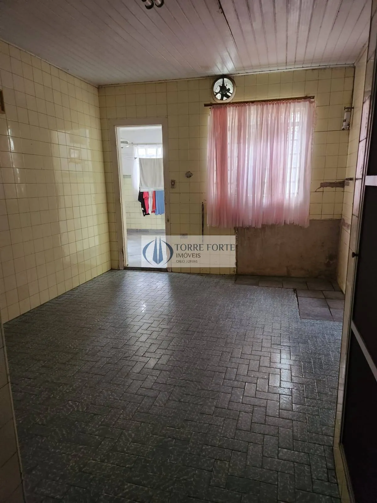 Imagem Casa 3 dormitórios 1 banheiro e 3 vagas na Vila Bela aceita permuta